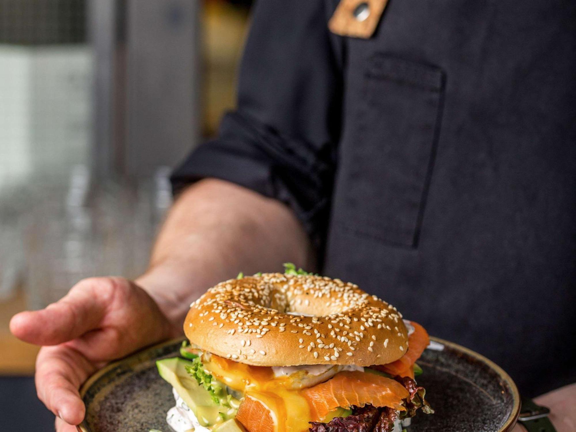 The Bridge Wroclaw - Mgallery Exterior foto A bagel with cream cheese and lox